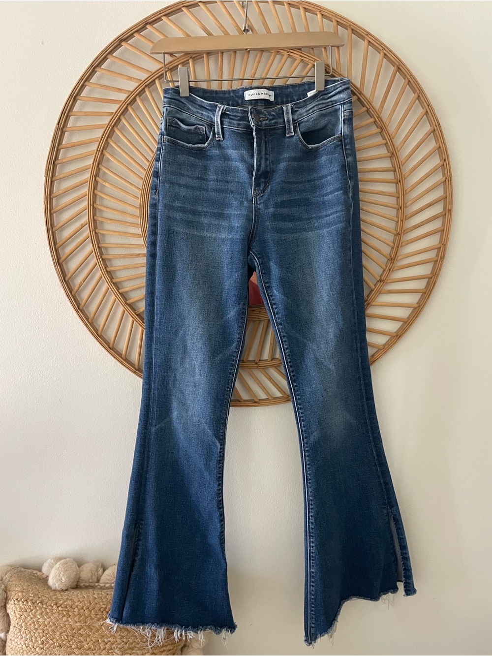 Flying monkey Womens Dark Blue Flare Jeans w/leg split  size 27